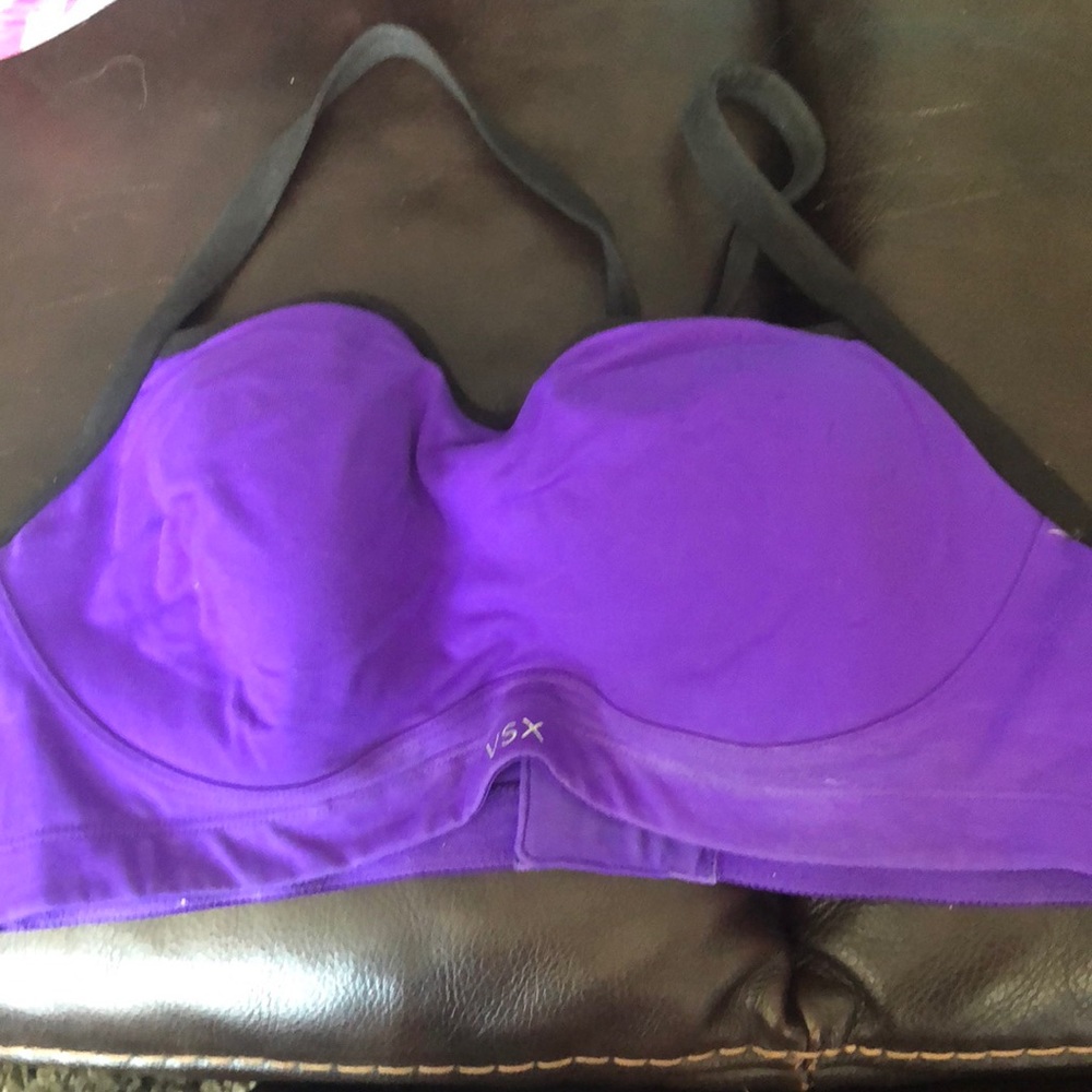 Sports bra